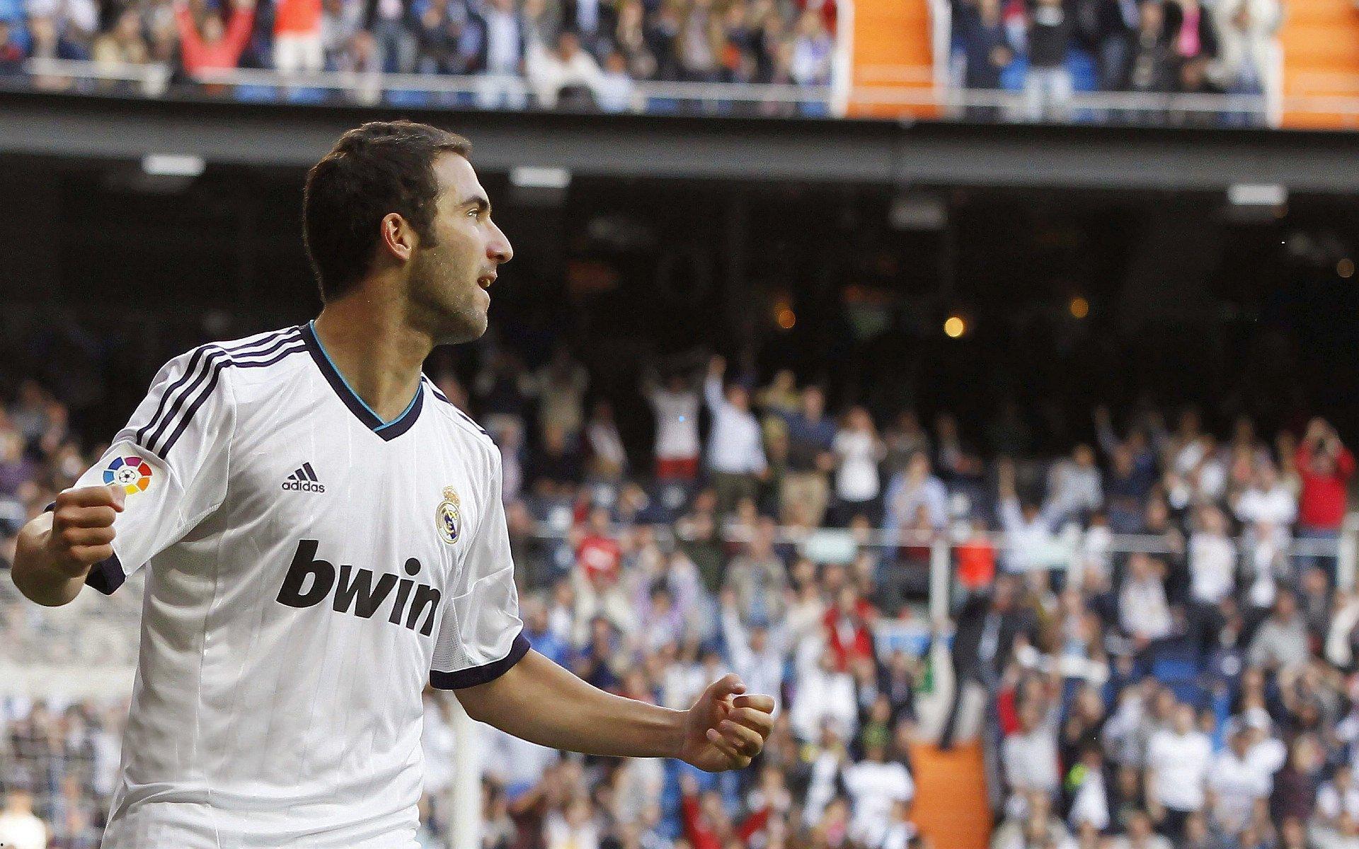 【竞彩足球】加斯佩里尼批评科莫战术沉闷致赛事乏味，迪巴拉因伤缺席今日关键对决