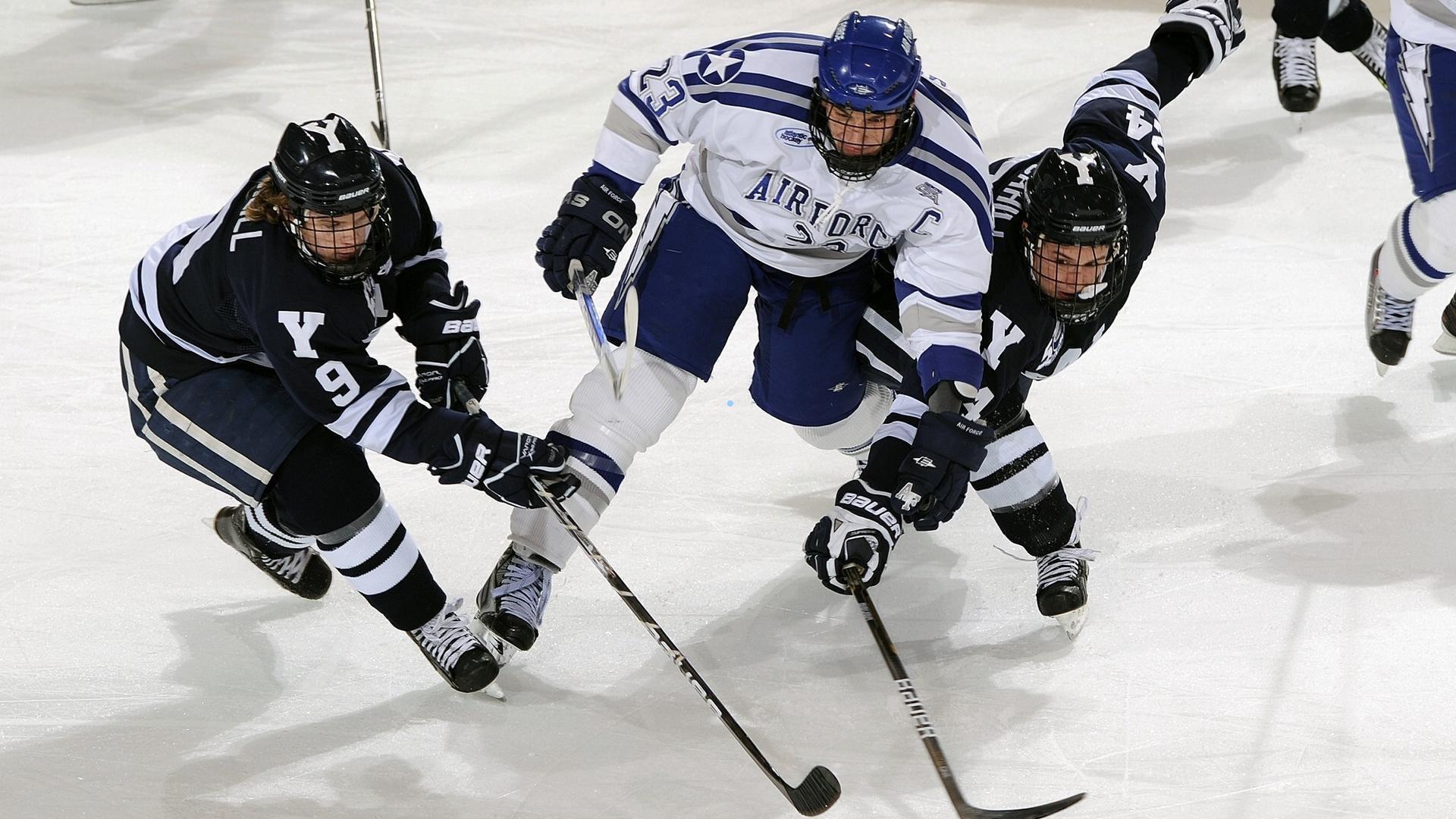 【竞彩足球】安德烈-科斯蒂奇加盟米兰未来队，表现突出将晋升一队