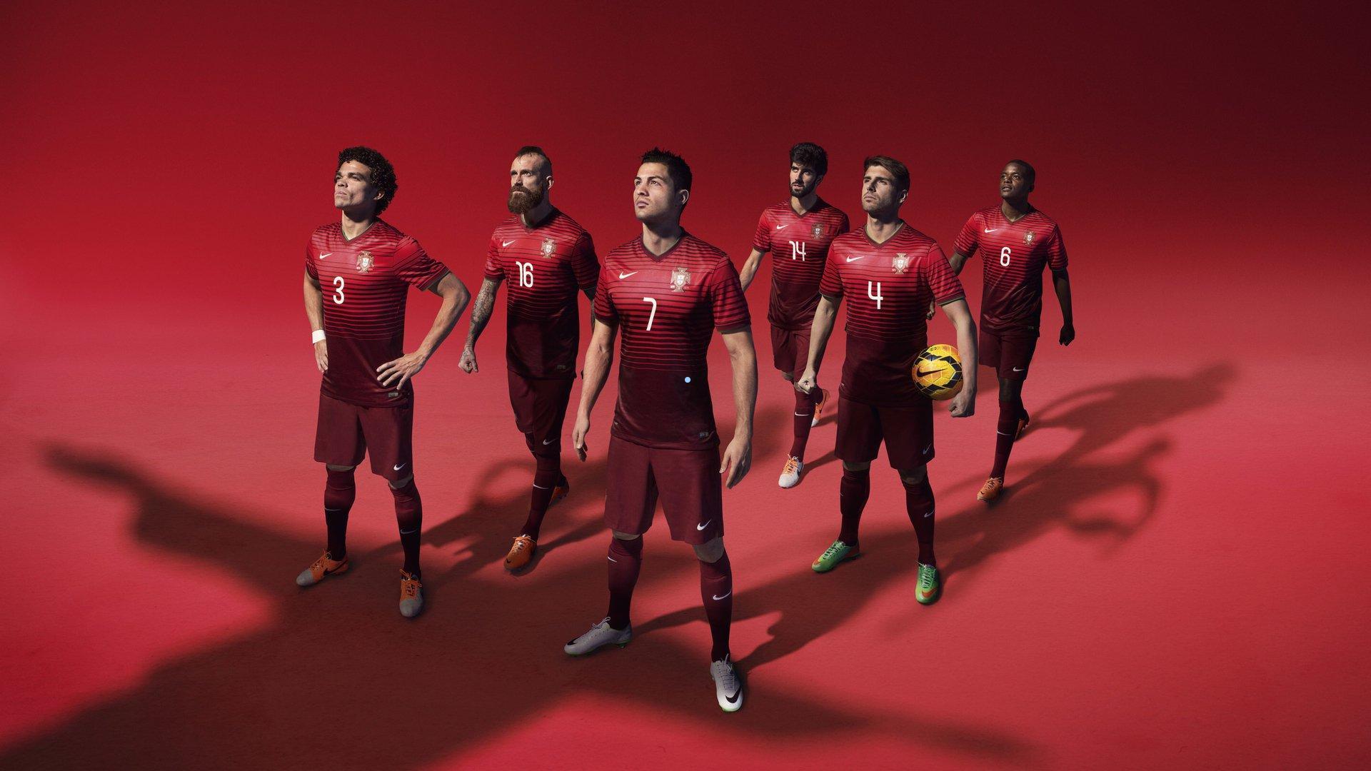 【体彩大乐透】欧足联官方责令法兰克福就球迷破坏行为与巴塞罗那俱乐部协商赔偿事宜